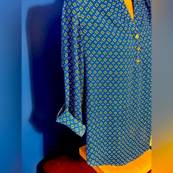 Christin Michaels blouse, small, EUC, bright blue, gold buttons - Picture 10 of 14